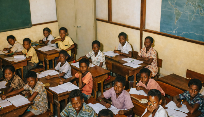 Kisah Hindrik van der Meer, Guru JVVS Blijdorp Serui 1961 yang Mencari Jejak Murid-Muridnya