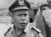 Sejarah : Belanda Siapkan Jabatan, Frans Kaisepo Lebih Memilih Merah Putih