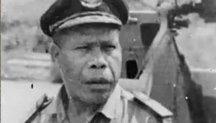 Sejarah : Belanda Siapkan Jabatan, Frans Kaisepo Lebih Memilih Merah Putih