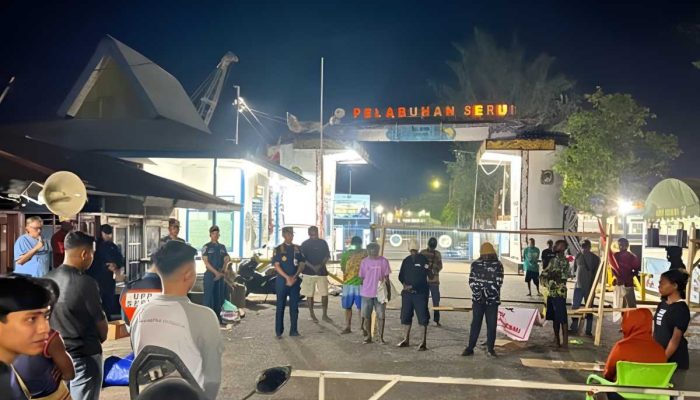 Pemalangan Pelabuhan Serui Dibuka Dini Hari, Aktivitas Kembali Normal
