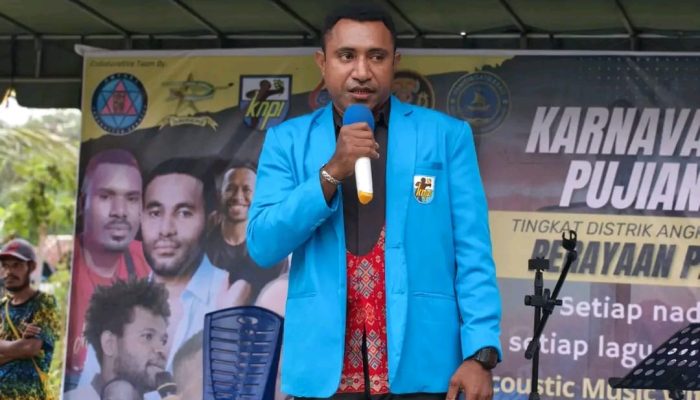 Ketua KNPI Yapen Dukung Karnaval Medley Pujian Rohani Sambut Paskah di Angkaisera