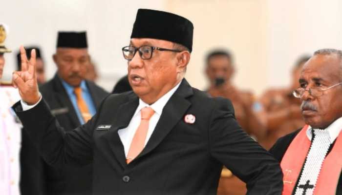 Bupati Markus O. Mansnembra Lantik Zacharias L. Mailoa sebagai Pj Sekda Biak Numfor