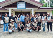 Alumni Uncen Diminta Dukung Mahasiswa KKN di Serui, Y. F. Wayangkau: Mari Bantu Adik-Adik Kita