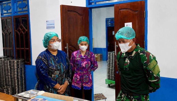 Dandim 1709/Yawa Tinjau Dapur SPPG Anotaurei dan Famboaman, Pastikan Kualitas Makanan Terjaga