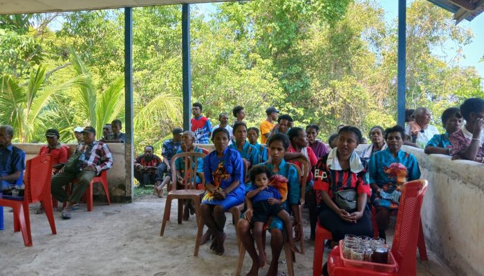 Muskam Kampung Awado Digelar, 3 Motor Tempel dan 1 Genset Diserahkan untuk Masyarakat