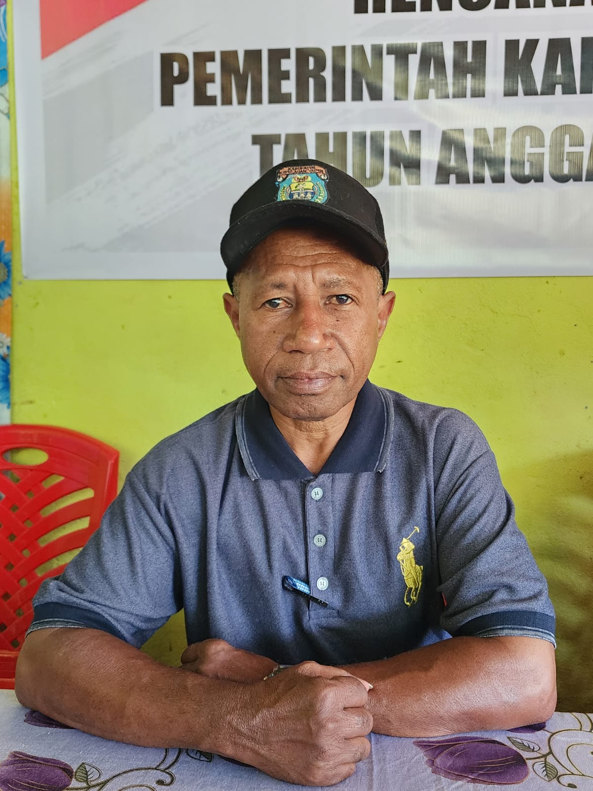 Plt. Kepala Distrik Anotaurei, Marthen F. Payai, SE