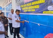 Bupati Benyamin Arisoy Resmikan 10 Kios Pasar Awunawai, Dibangun dengan Dana Otsus